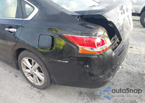 2013 Nissan Altima 2.5 Sv z USA, uszkodzony, nr VIN 1N4AL3AP8DC137089